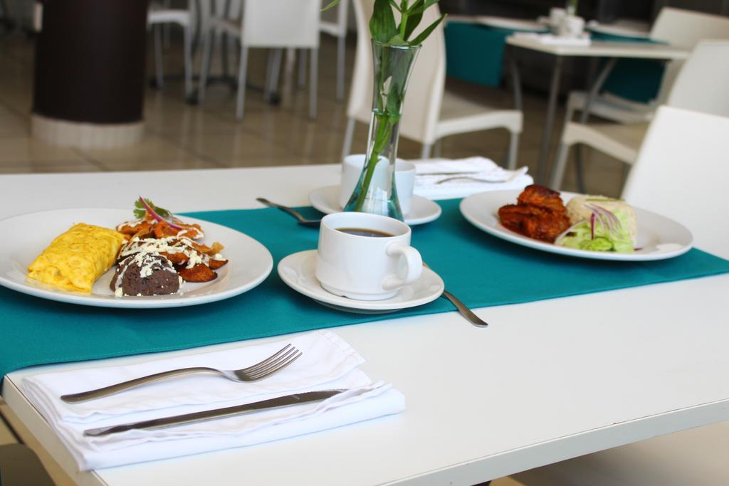 Chiapas Hotel Express, Tuxtla Gutiérrez מראה חיצוני תמונה